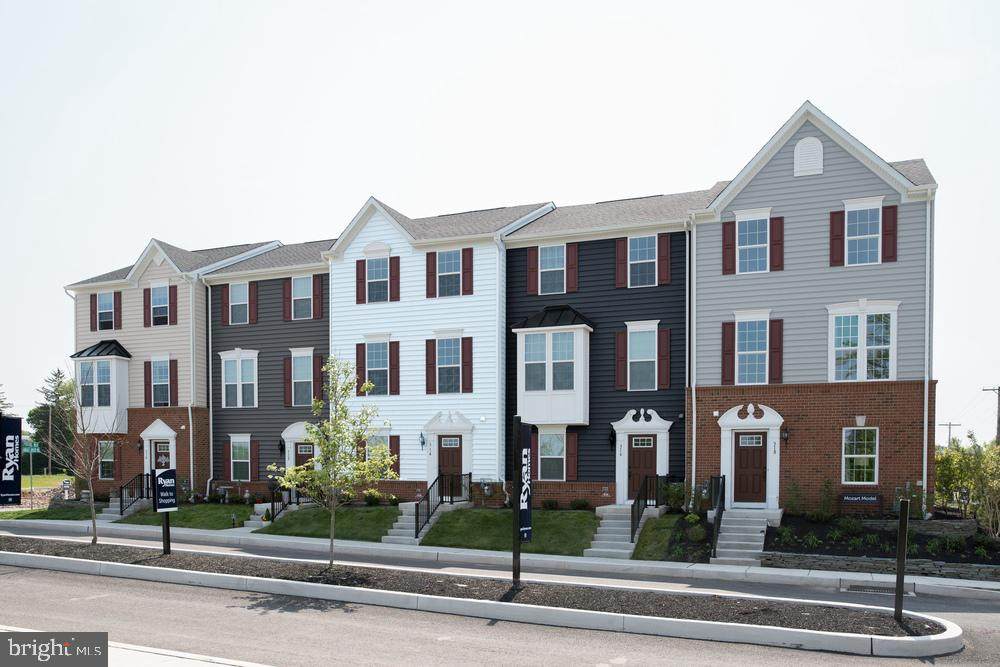 350 Bishop Way - Photo 1
