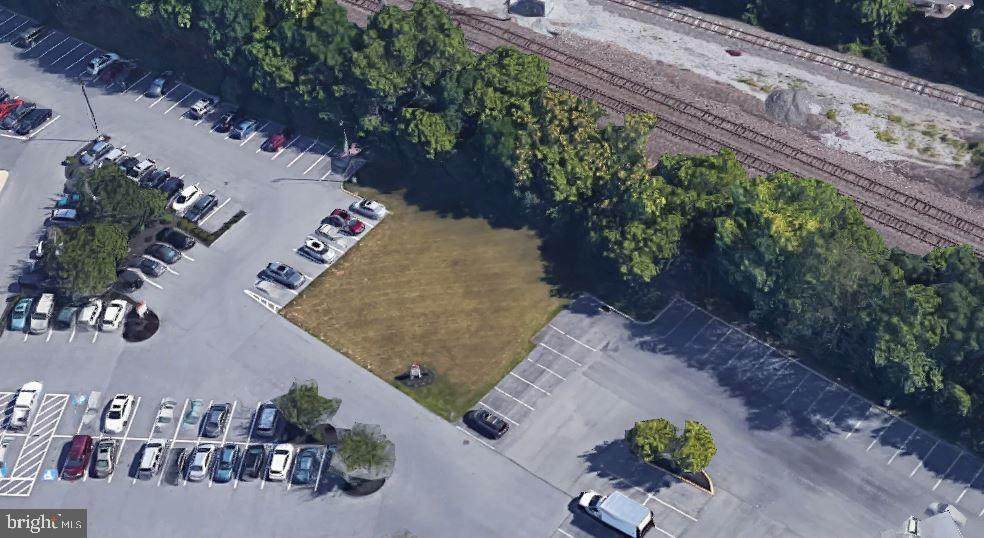 806 Plaza Boulevard - Photo 1