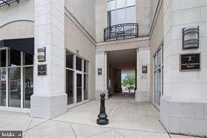 2 Commerce Square - Photo 1