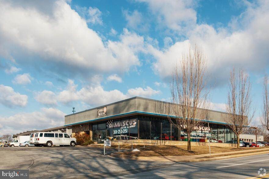 26100 Woodfield Road - Photo 1