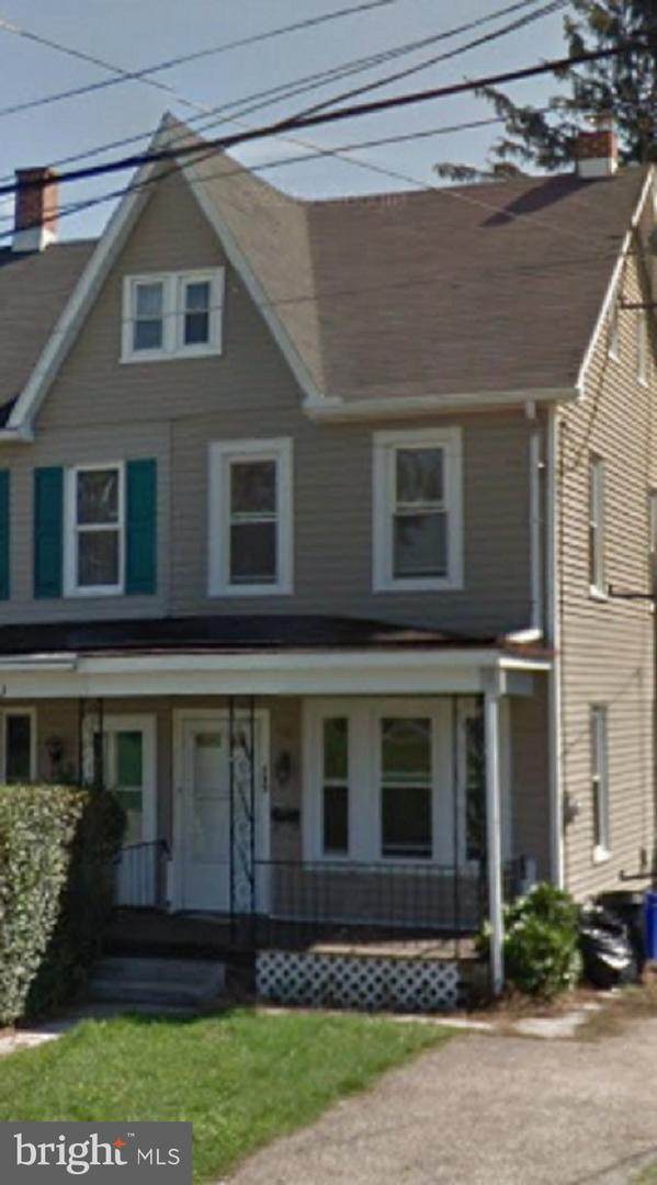 140 Wyoming Avenue - Photo 1