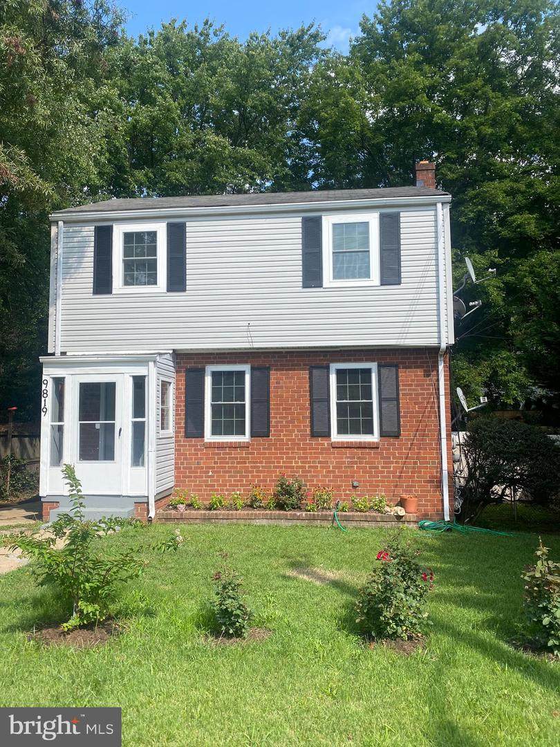 9819 53RD Avenue - Photo 1