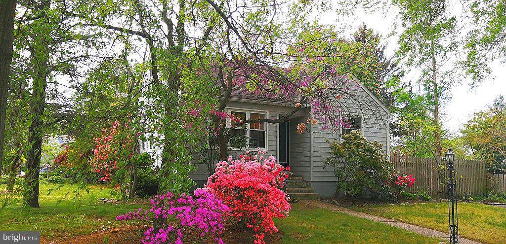 332 Marne Avenue - Photo 1