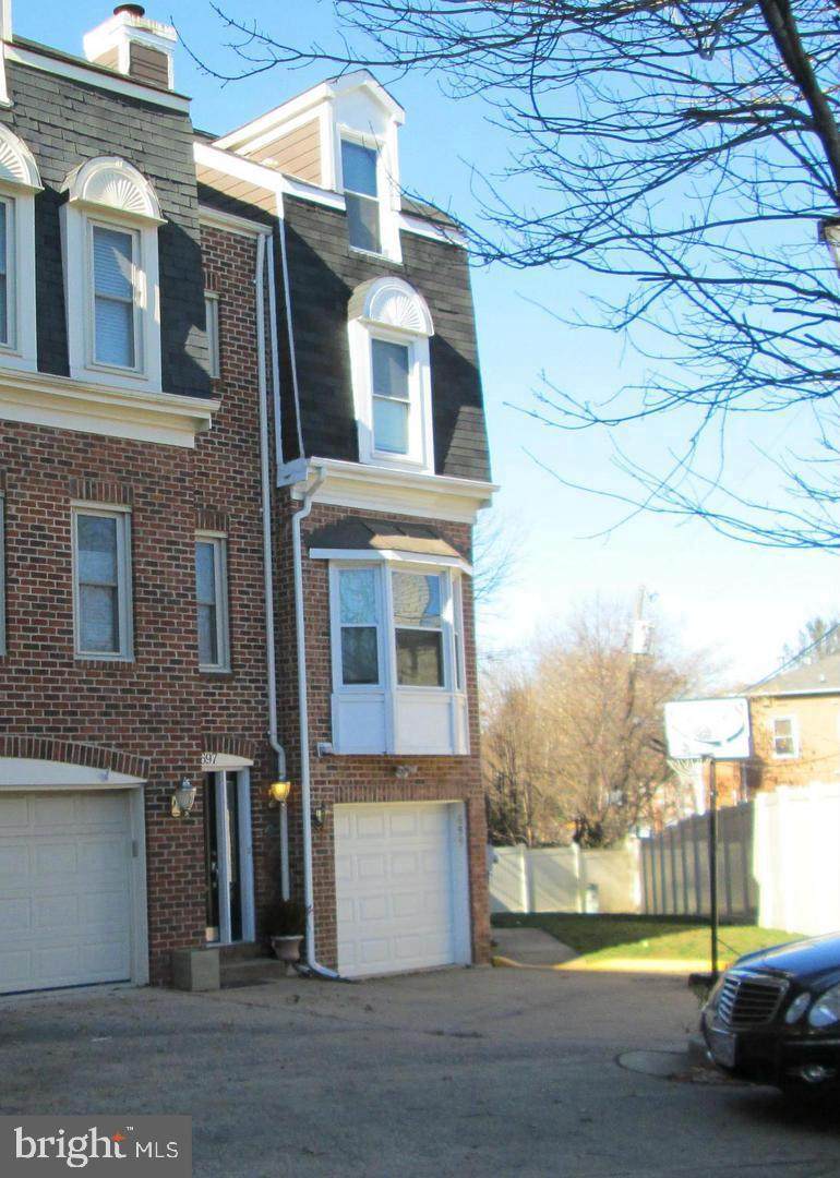 699 Glebe Road - Photo 1