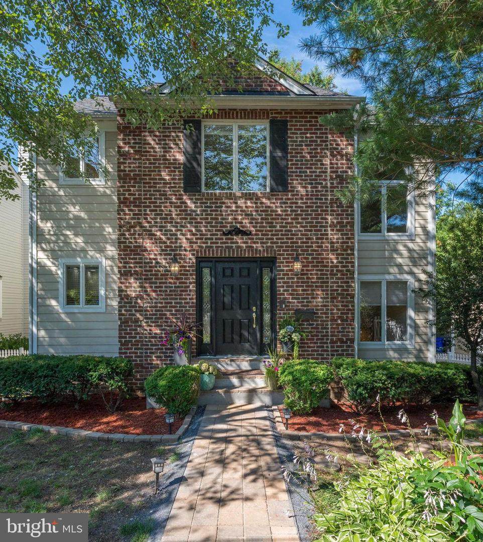4710 Old Dominion Drive - Photo 1