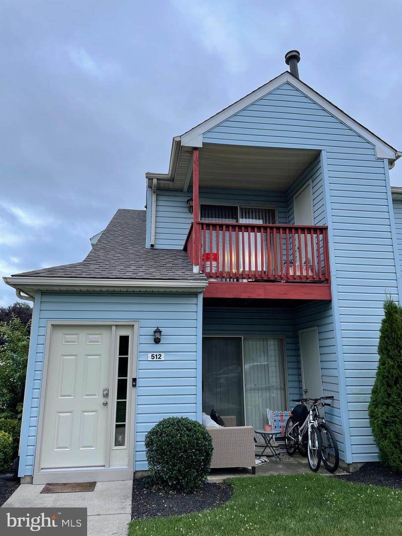 512 Cascade Court - Photo 1