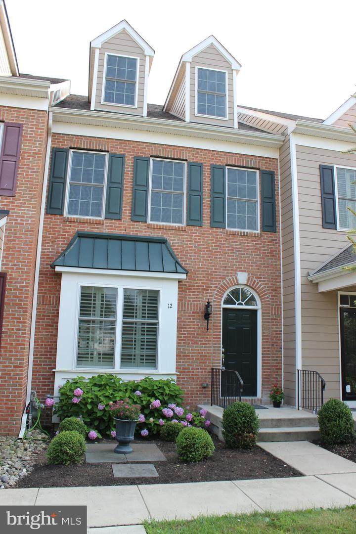 12 Mercer Avenue - Photo 1
