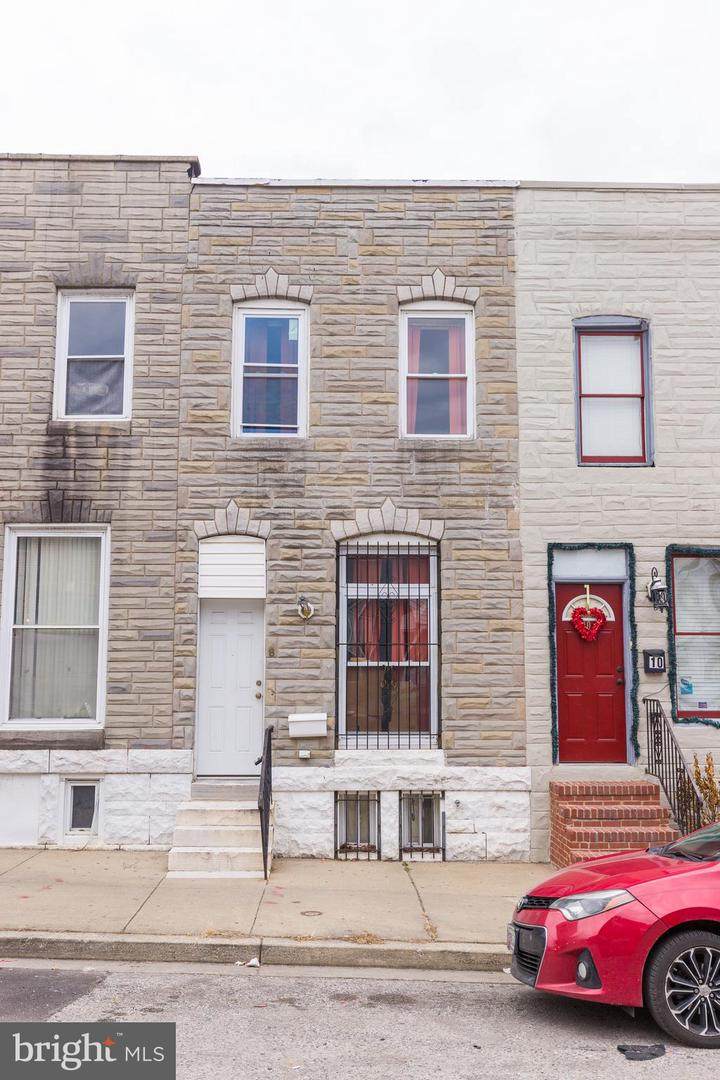 8 Clinton Street - Photo 1
