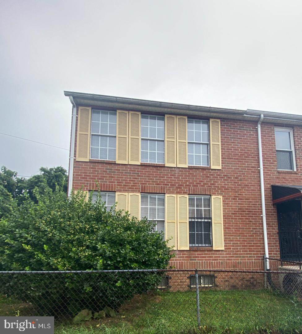 1333 Stockton Street - Photo 1