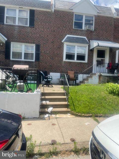 1116 Elbridge Street - Photo 1