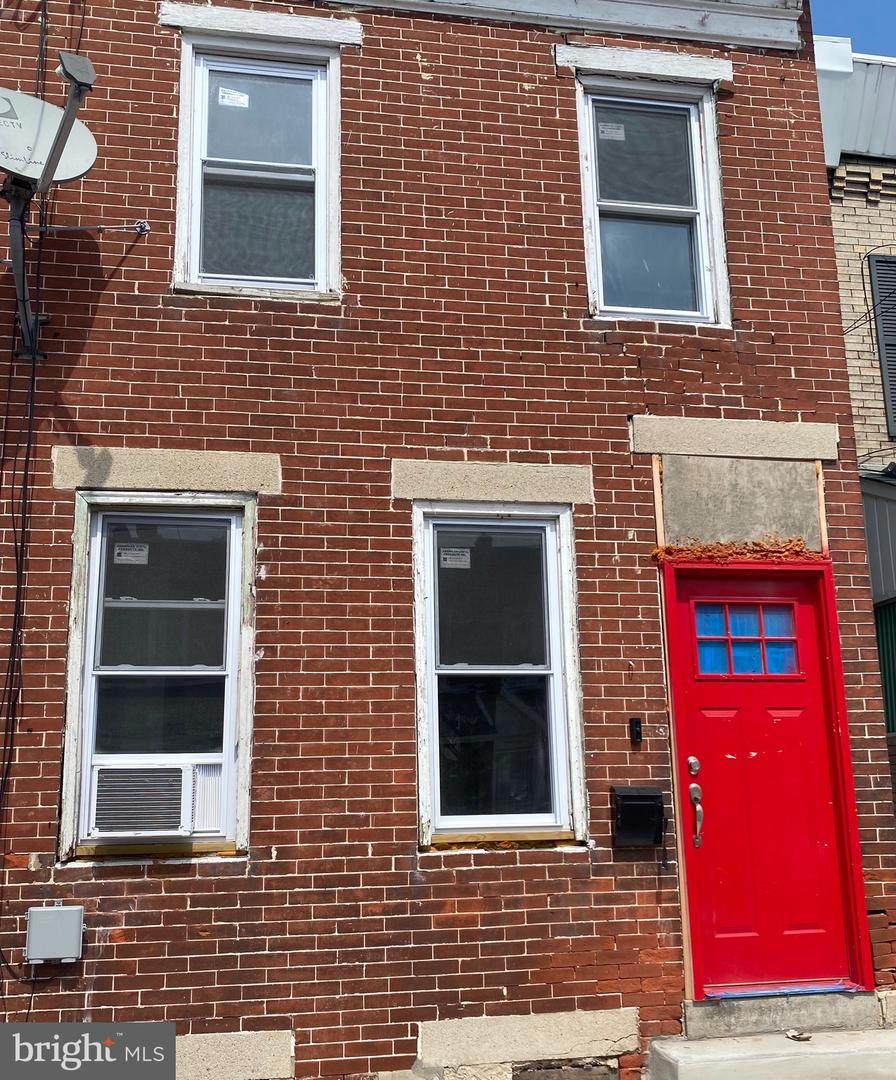 1007 Potter Street - Photo 1
