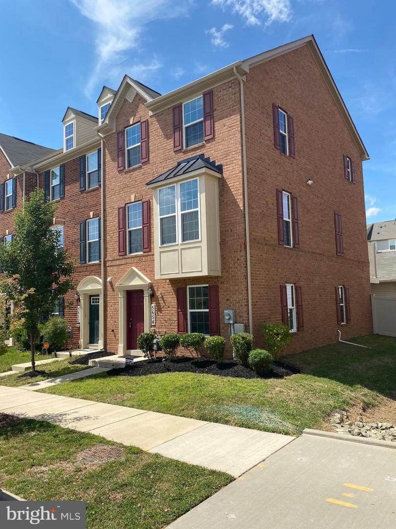 5654 Barnstormers Lane - Photo 1