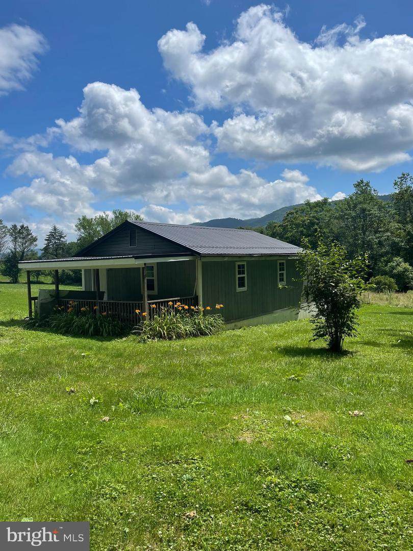 360 Riverview Dr - Photo 1