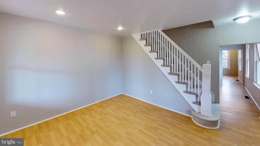 134 Kossuth Street - Photo 1
