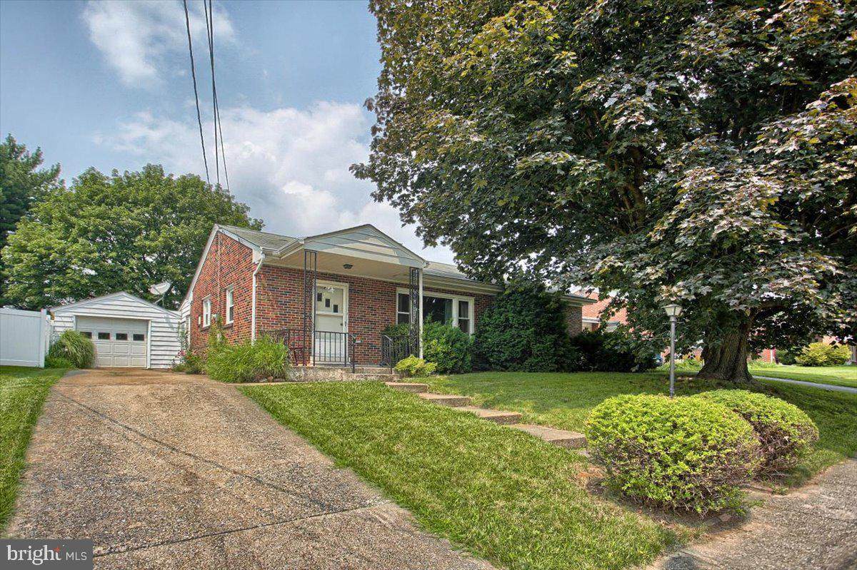 3000 Morningside Drive - Photo 1