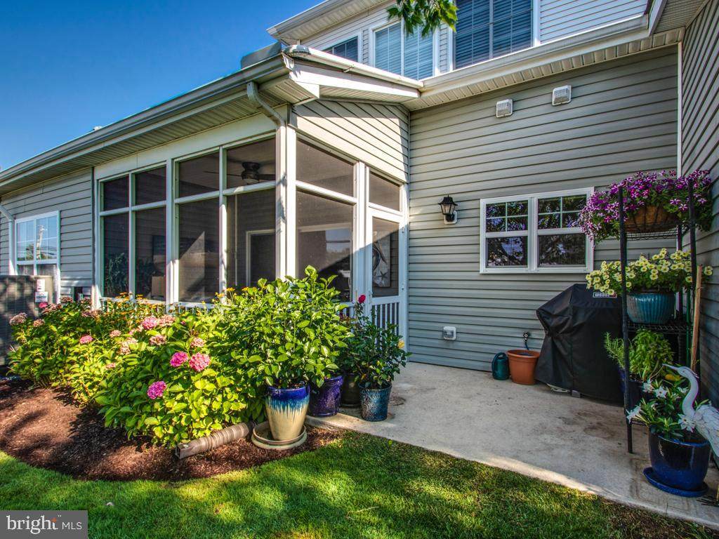 34677 Villa Circle - Photo 1