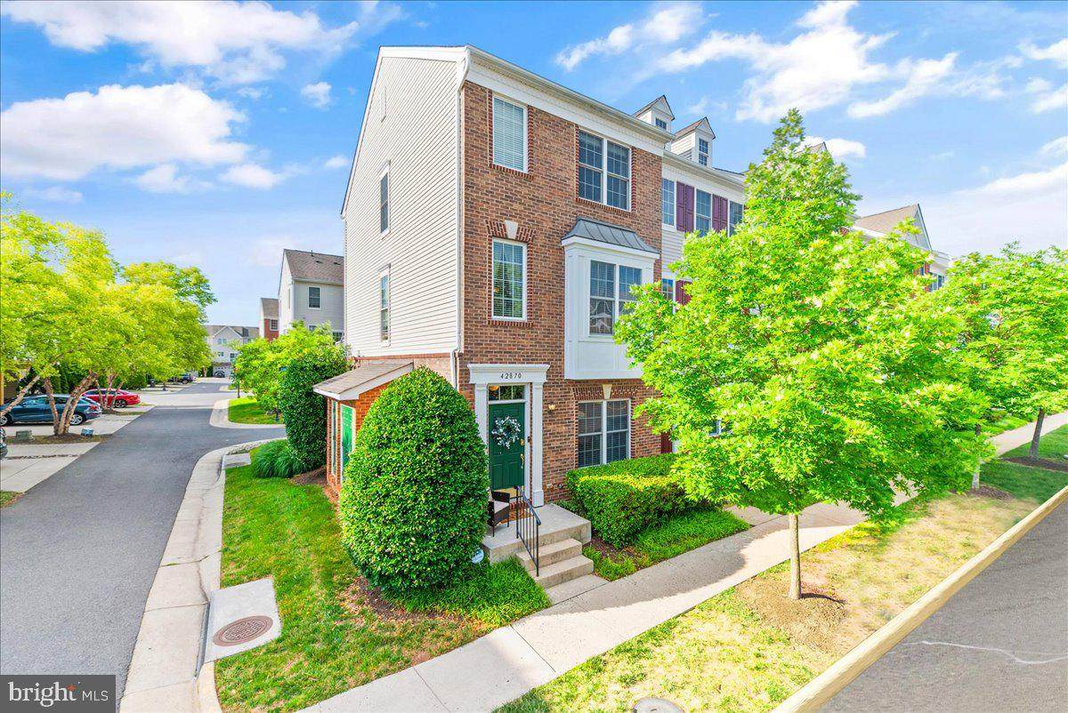 42870 Mccomas Terrace - Photo 1