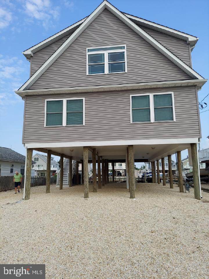 121 Spinnaker Drive - Photo 1