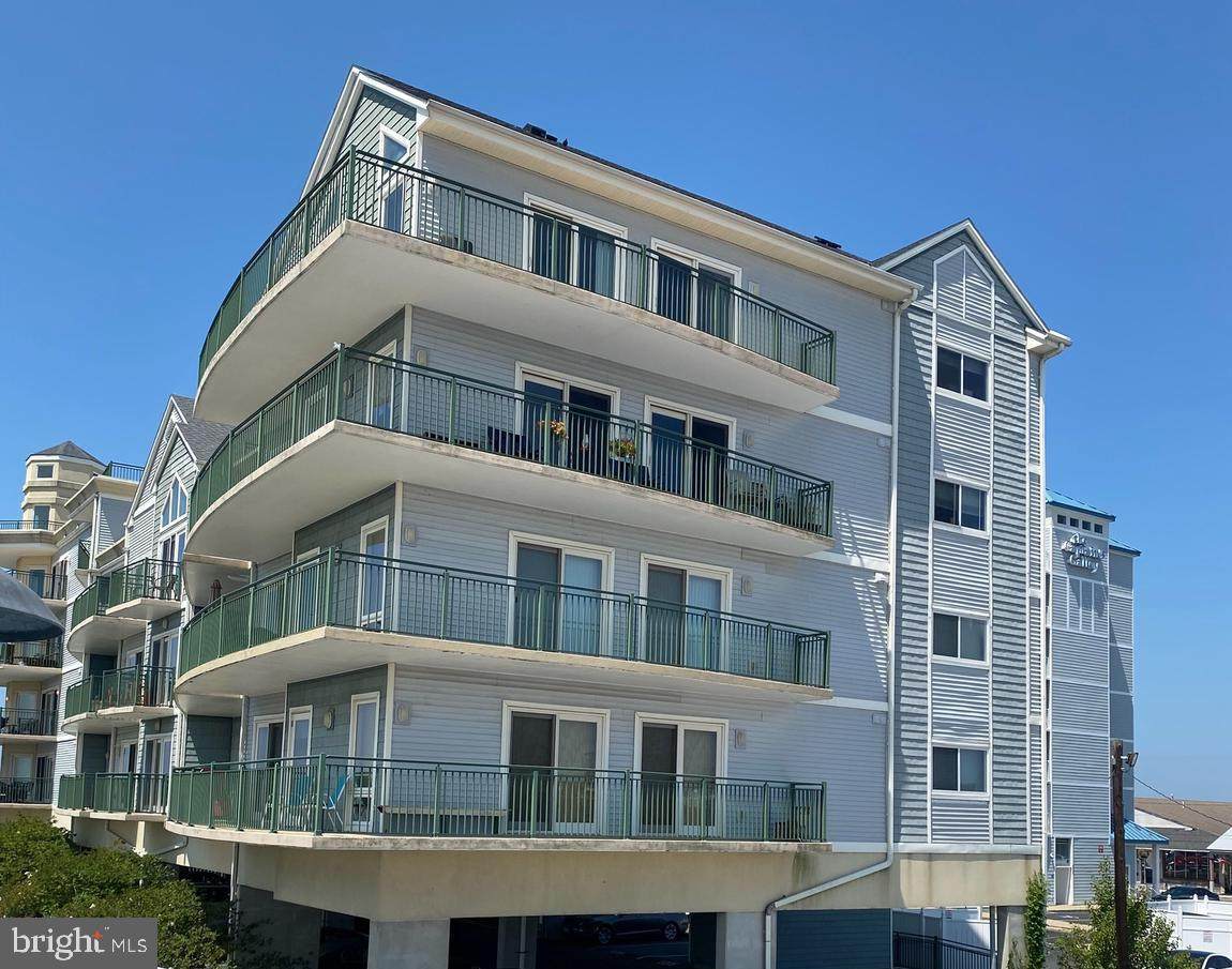 1 Dock Street - Photo 1
