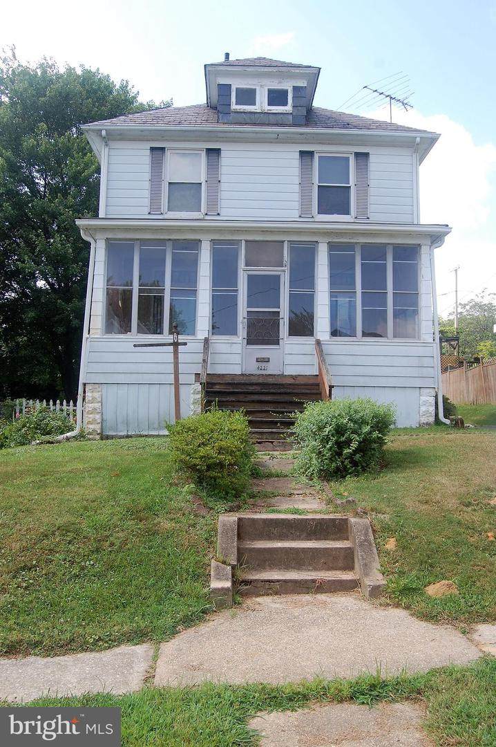 4221 Belmar Avenue - Photo 1