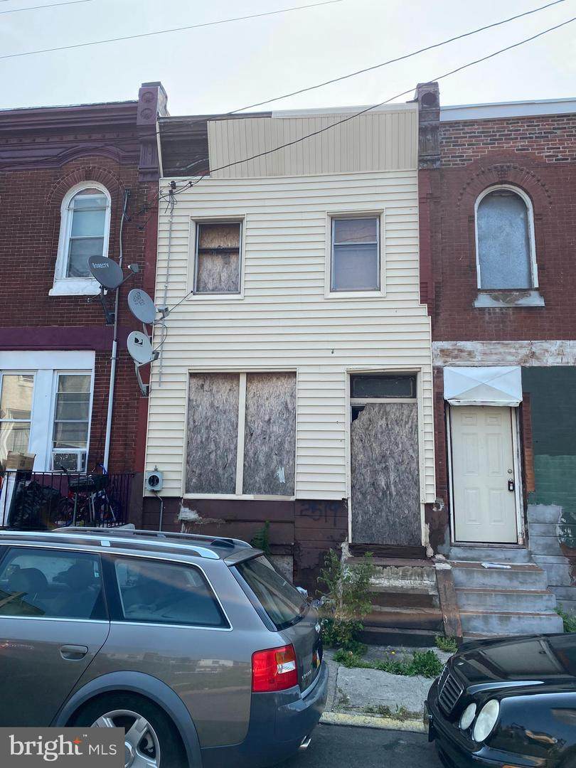 2519 19TH Street - Photo 1