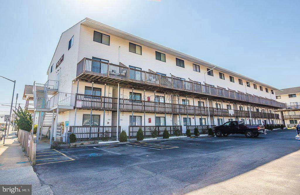 101 123RD Street - Photo 1