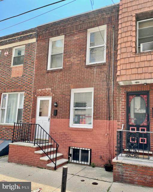 822 Dudley Street - Photo 1