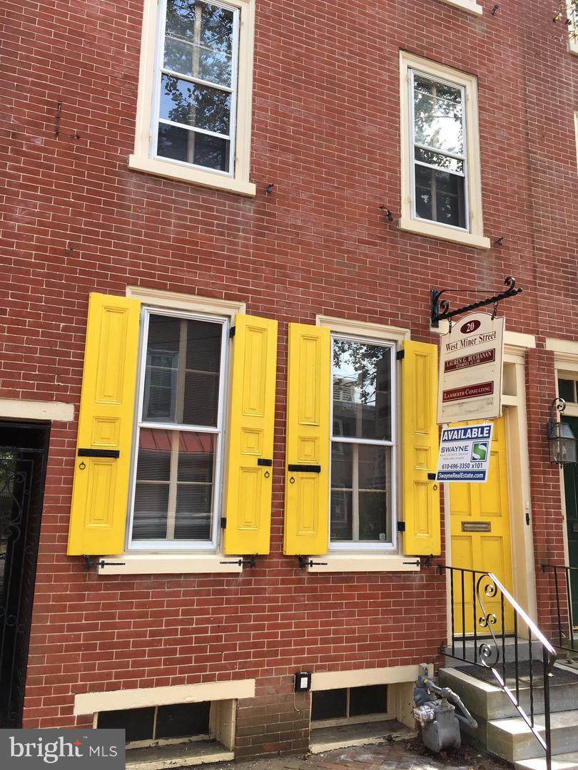 20 Miner Street - Photo 1