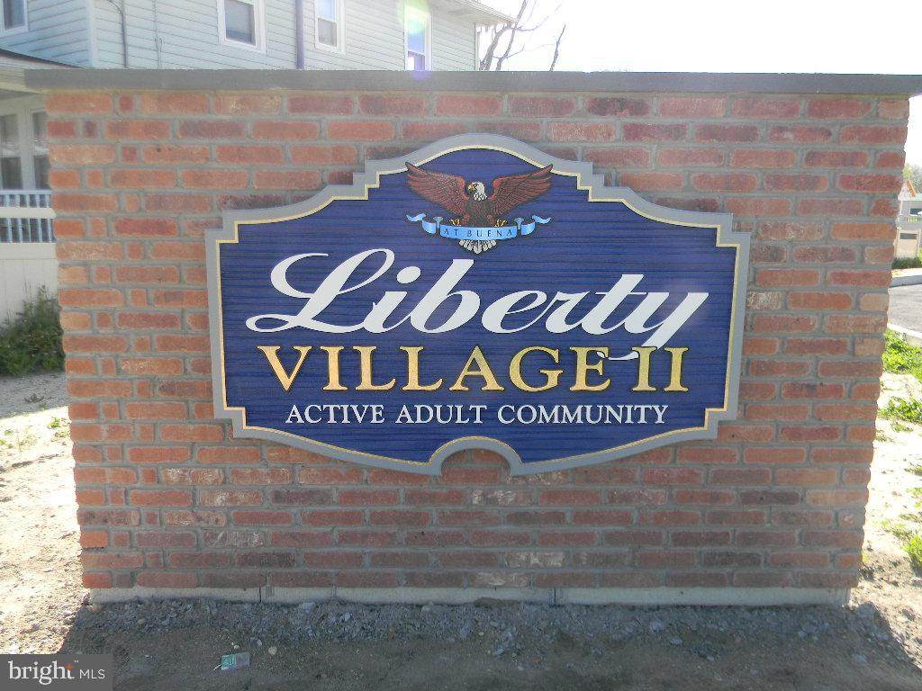 517 Southwest Blvd, 32 Liberty Dr - Photo 1