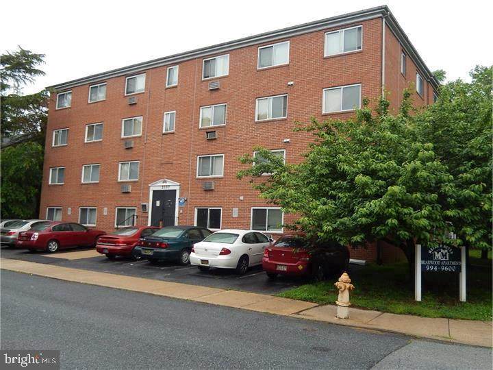 2307 Harrison - Photo 1