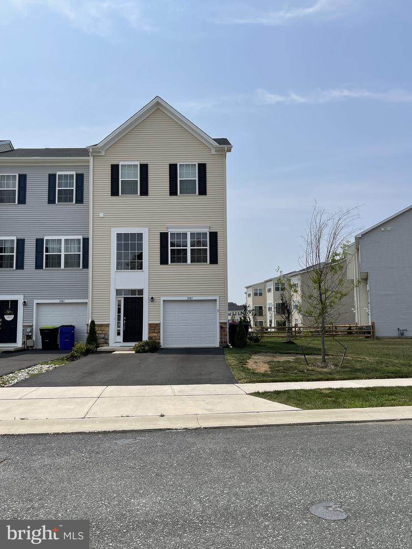 1085 Wickersham Way - Photo 1
