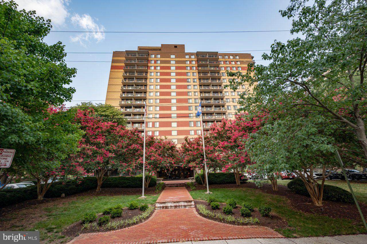 801 Pitt Street - Photo 1