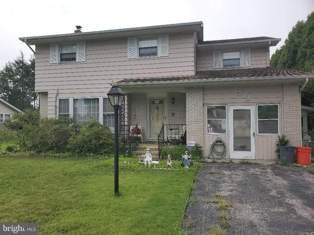 1531 Harding Road - Photo 1