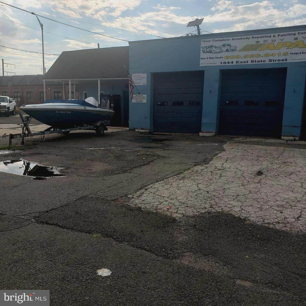 1844 State Street - Photo 1