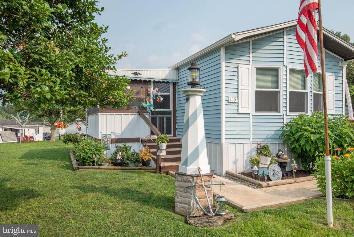 115 Dovefield Drive - Photo 1