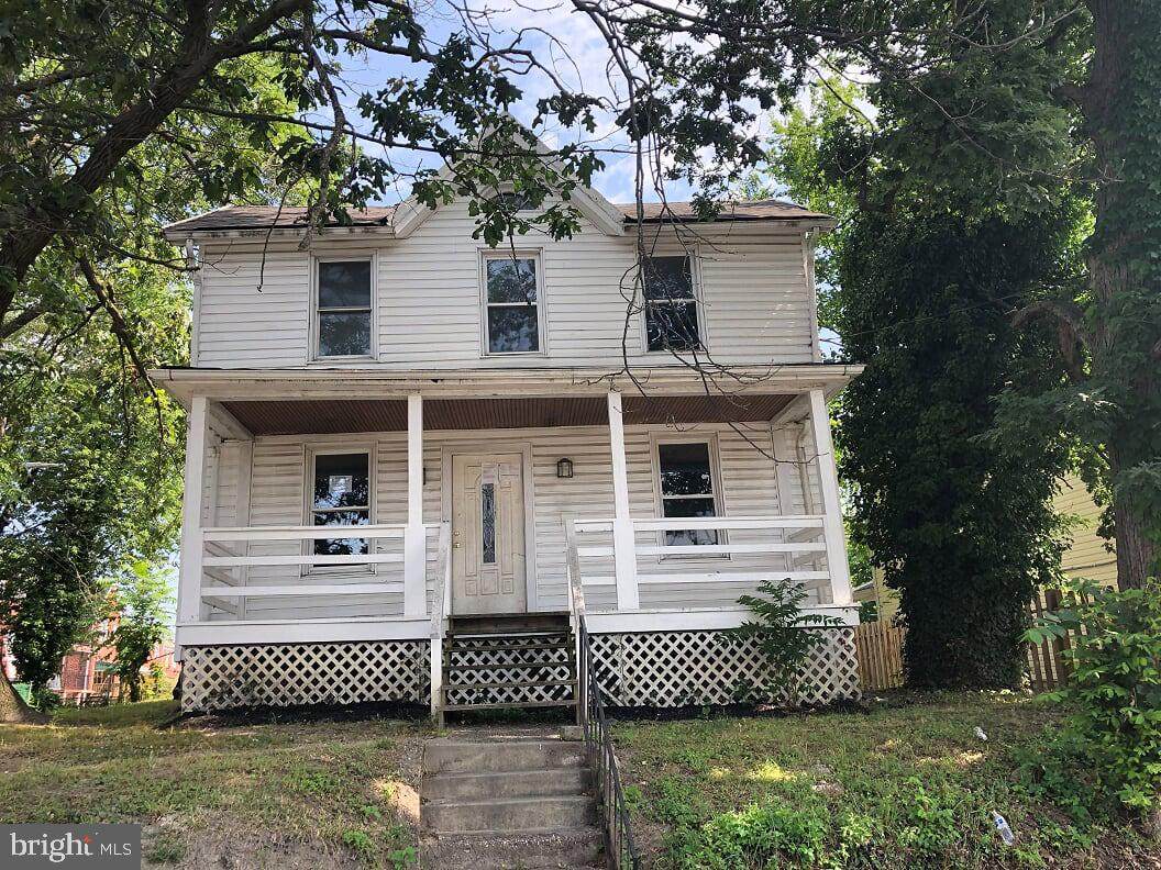 618 Willow Avenue - Photo 1