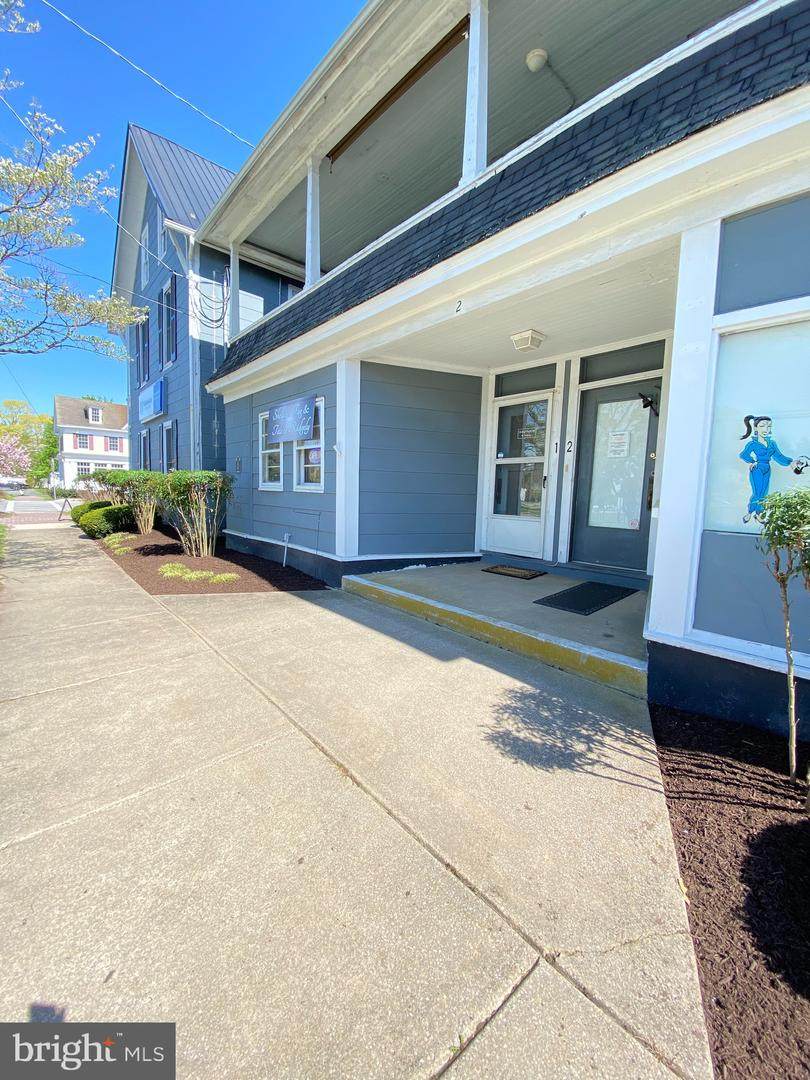 2 Railroad Avenue - Photo 1