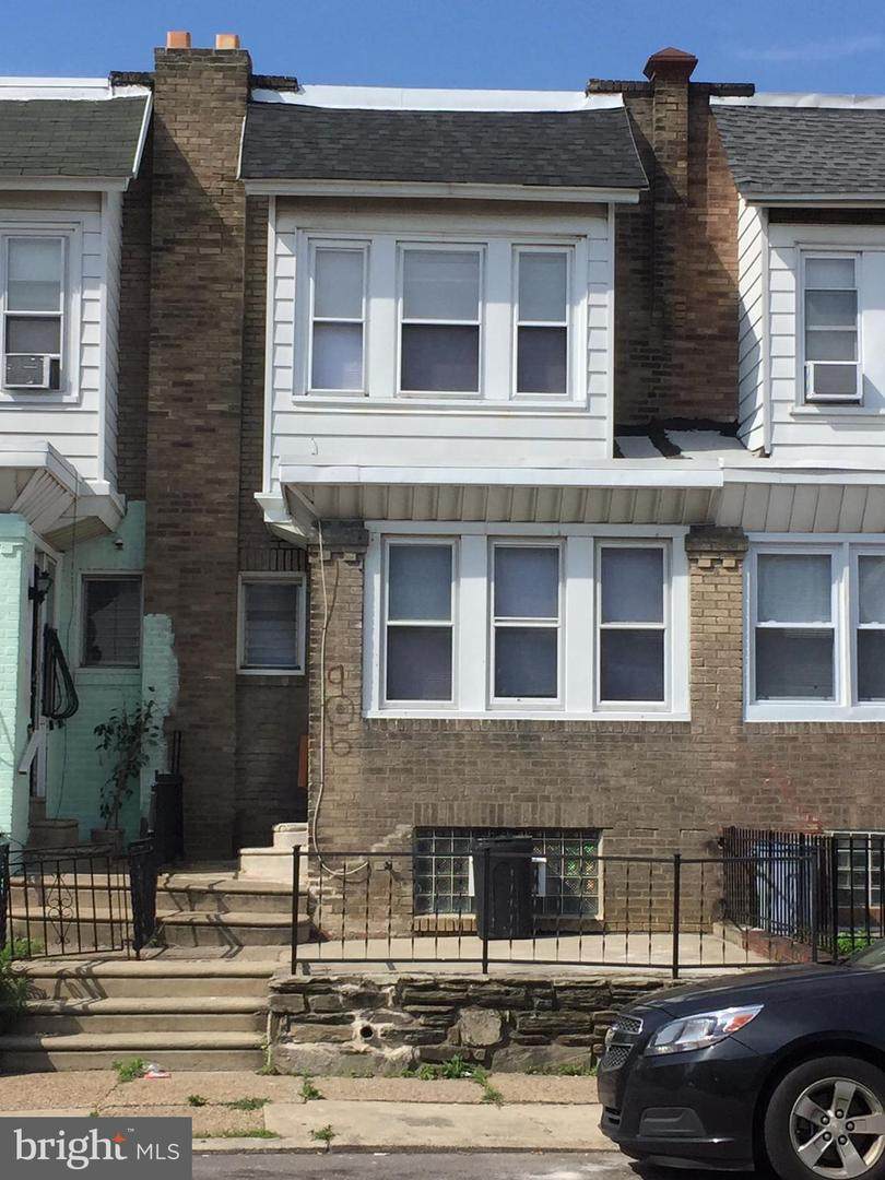 906 Bridge Street - Photo 1