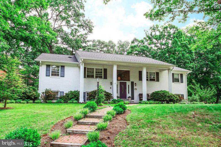 1329 Oberon Way - Photo 1