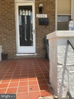 2860 Pelham Avenue - Photo 1