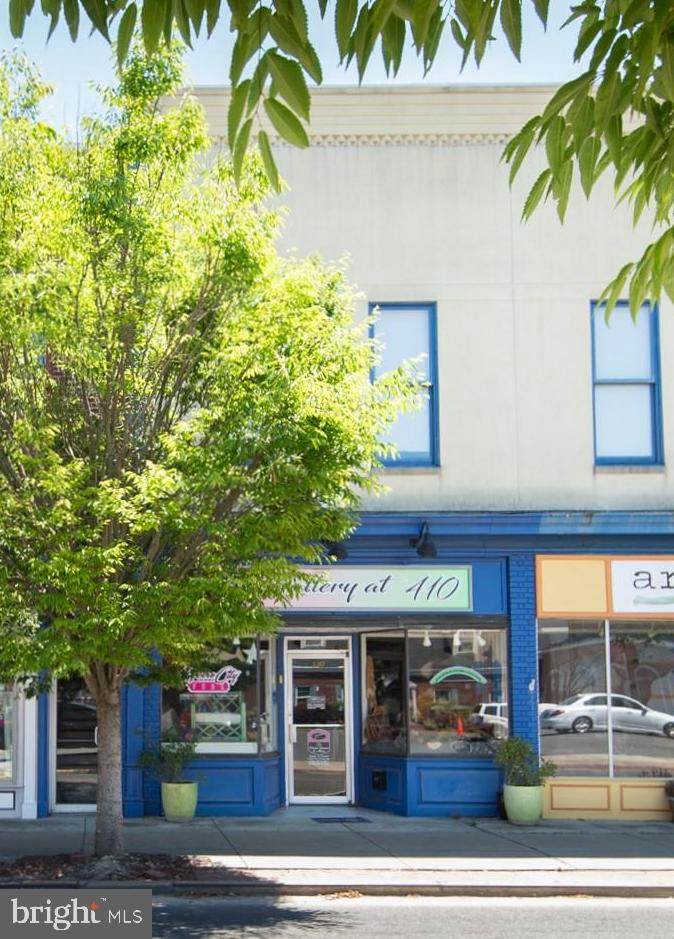 410 Race Street - Photo 1