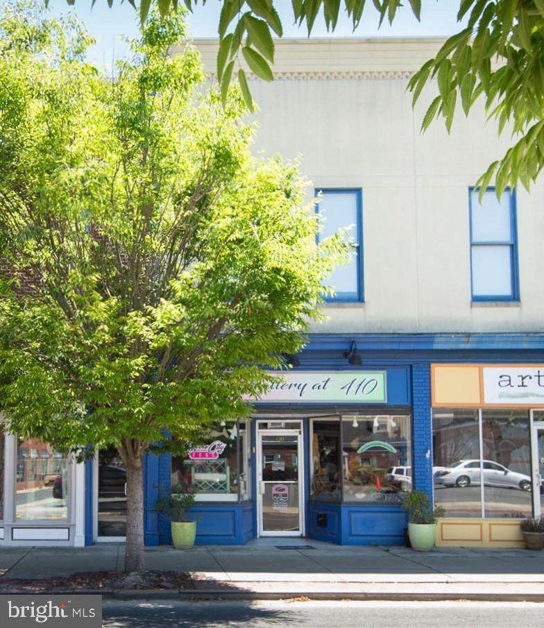 408 Race Street - Photo 1