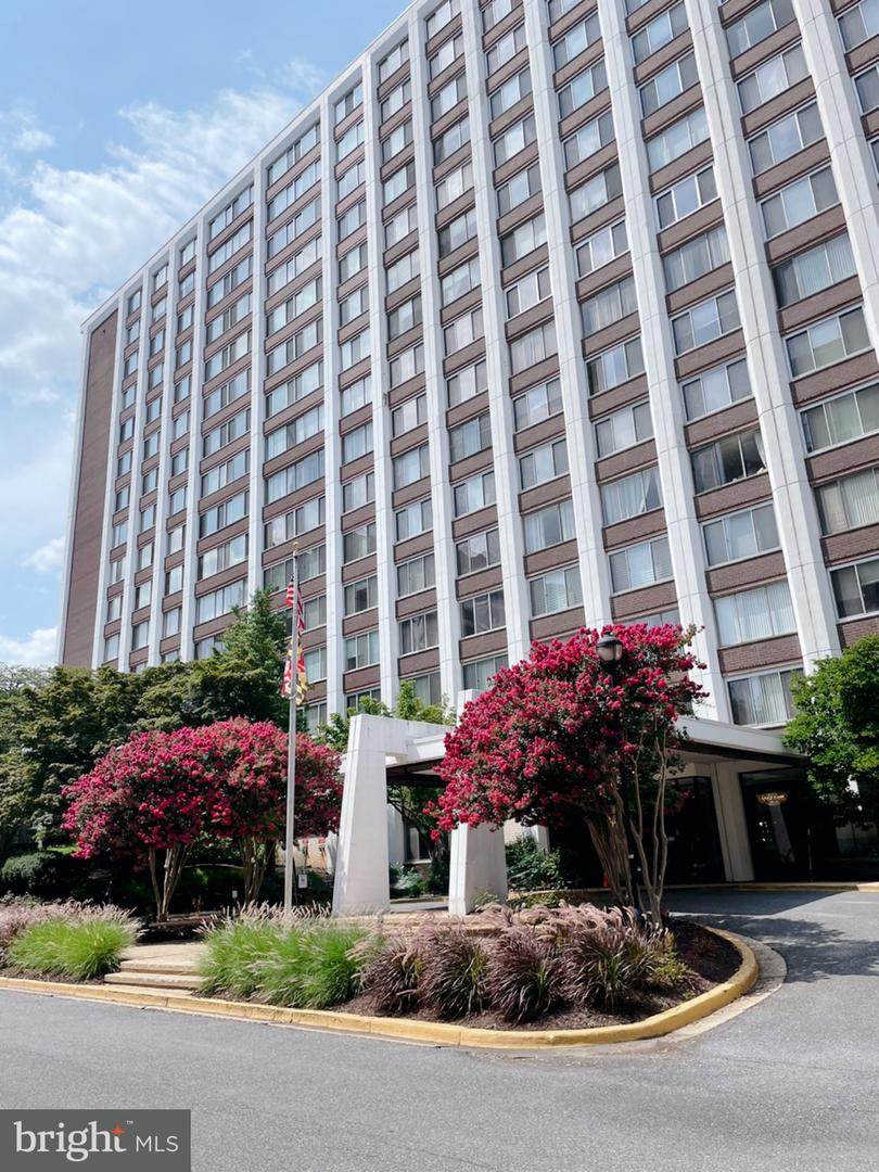 11801 Rockville Pike - Photo 1