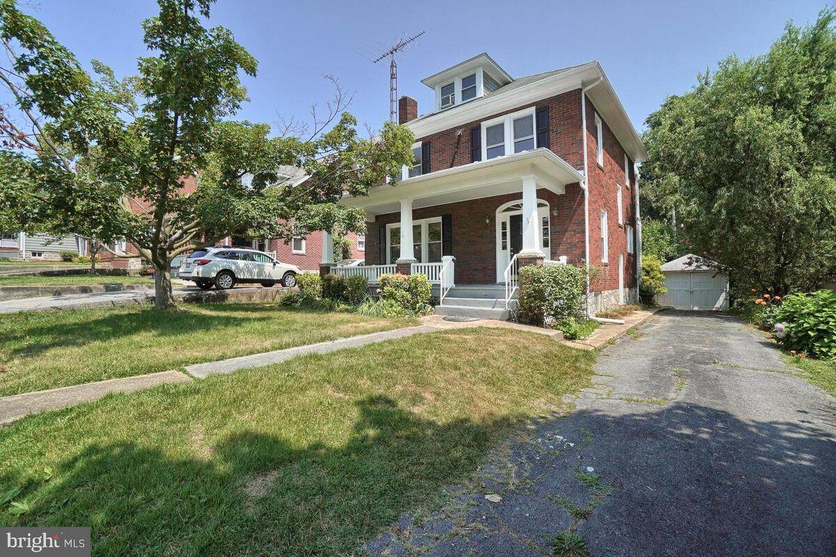 40 Mckee Avenue - Photo 1
