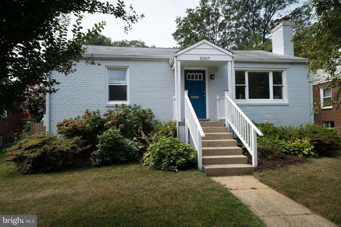 5007 Laguna Road - Photo 1