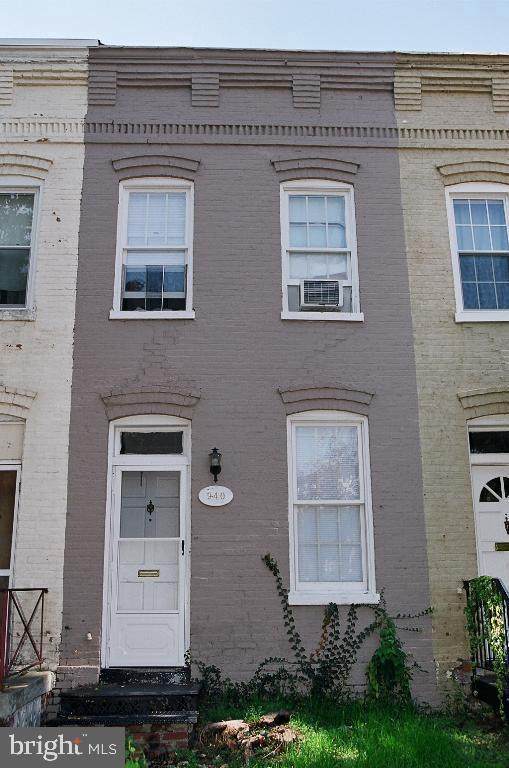 940 24TH Street - Photo 1
