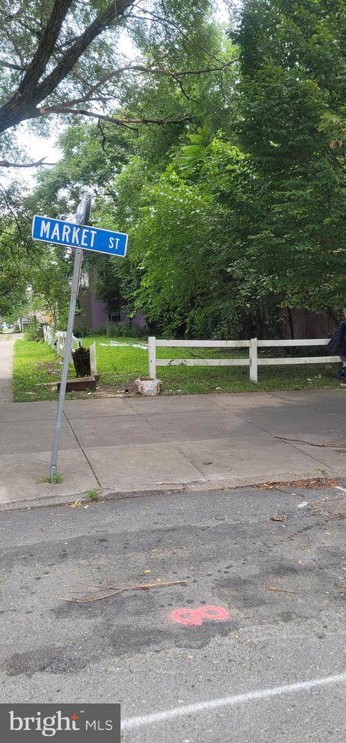 1739 Market - Photo 1