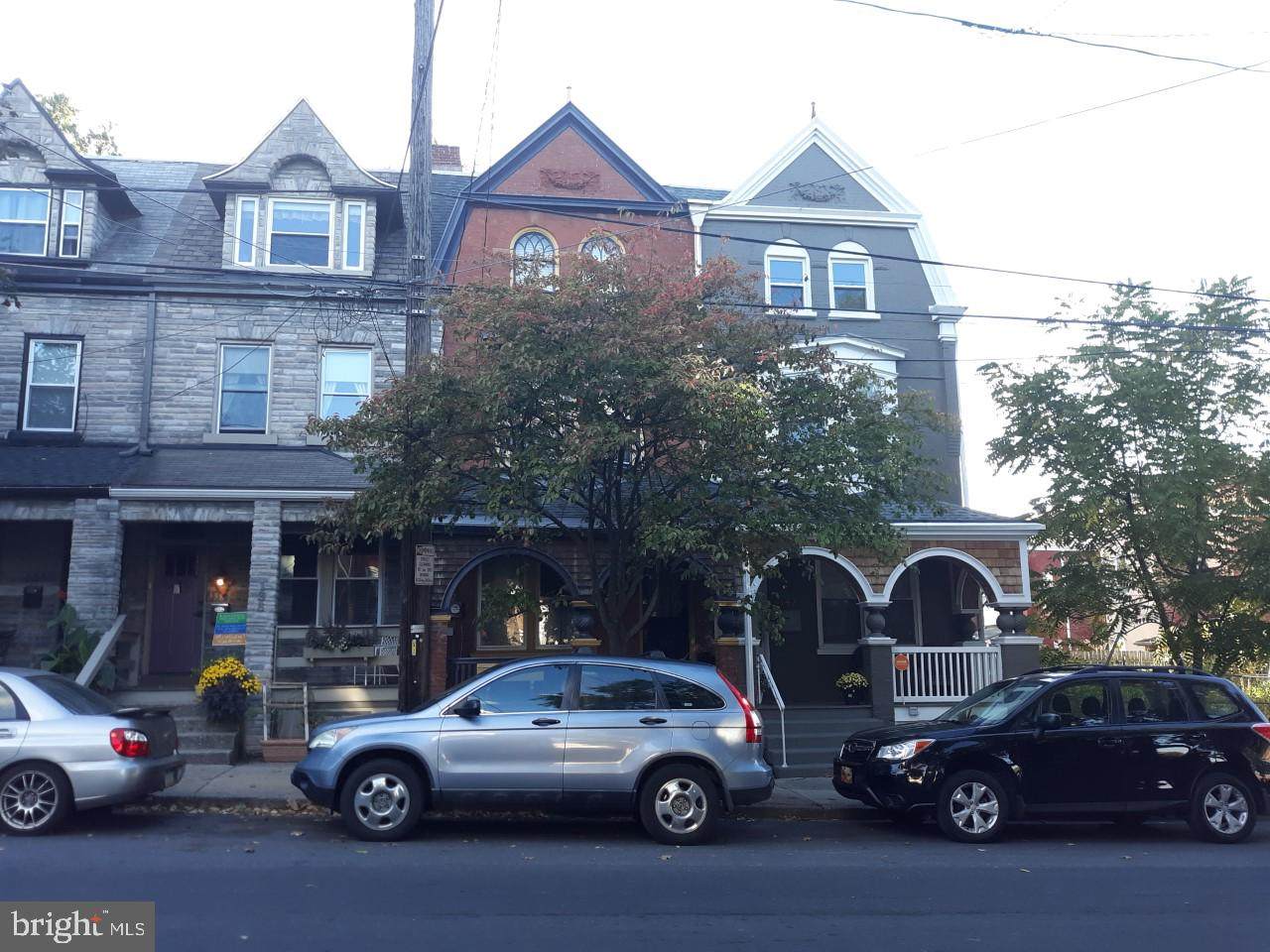 140 Plum Street - Photo 1