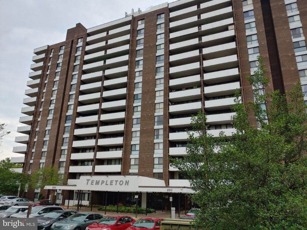 250 Reynolds Street - Photo 1