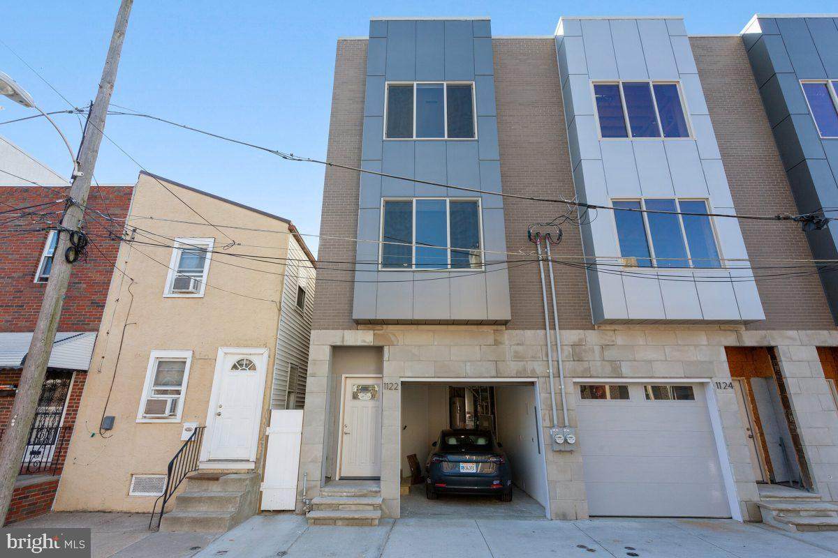 1124 Hewson Street - Photo 1